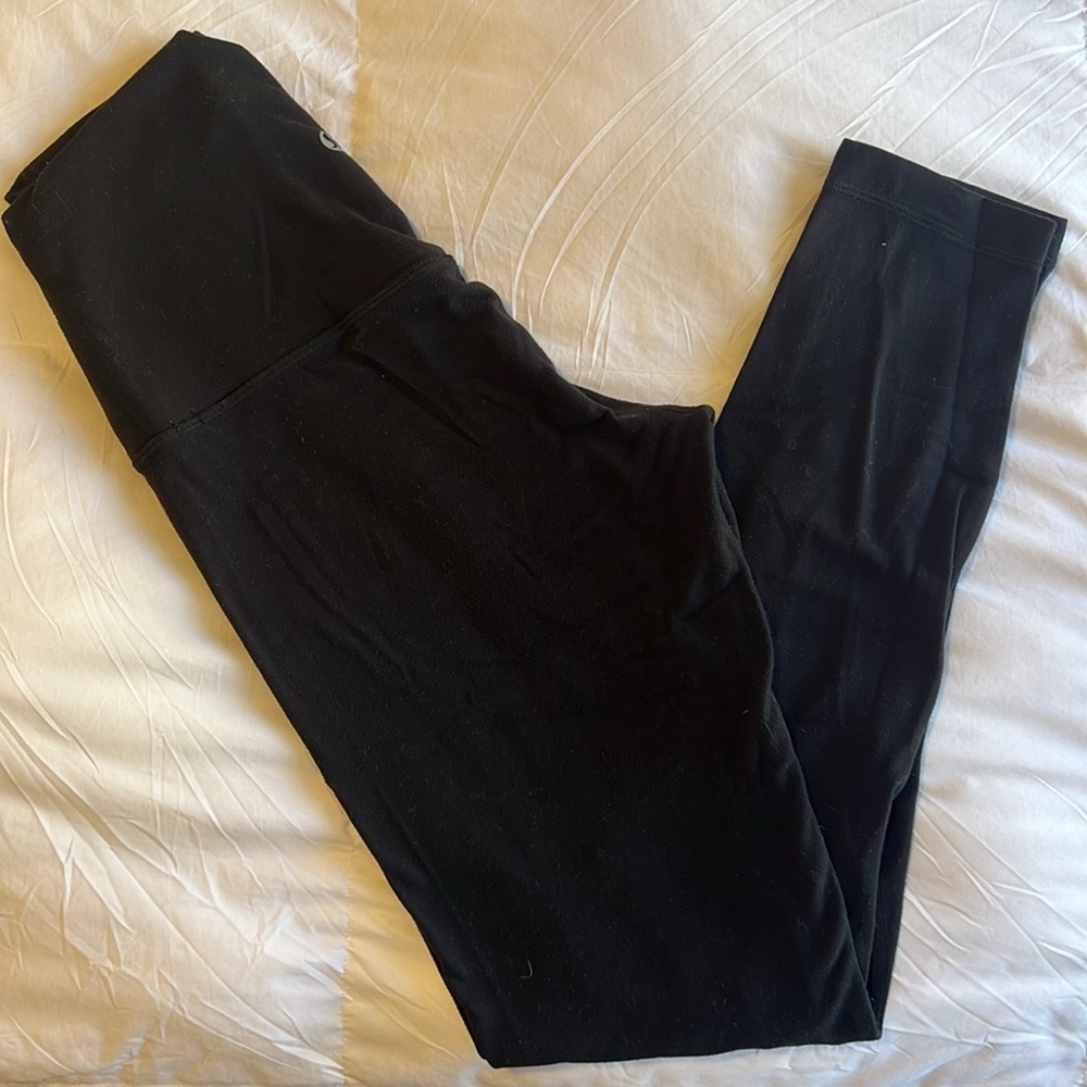 Lululemon Align Pant 25” Inseam – Size 4, Pre-loved Condition - Picture 3 of 5